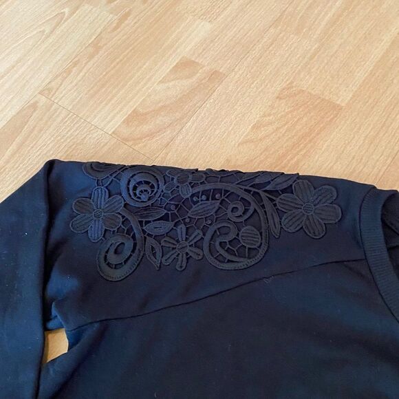 Gloria Vanderbilt Black Lace Sweatshirt SZ S NWT - Picture 5 of 10